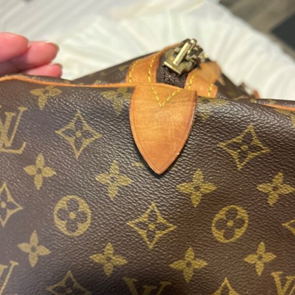 Rare Square Duffle LV Travel - Picture 3 of 7